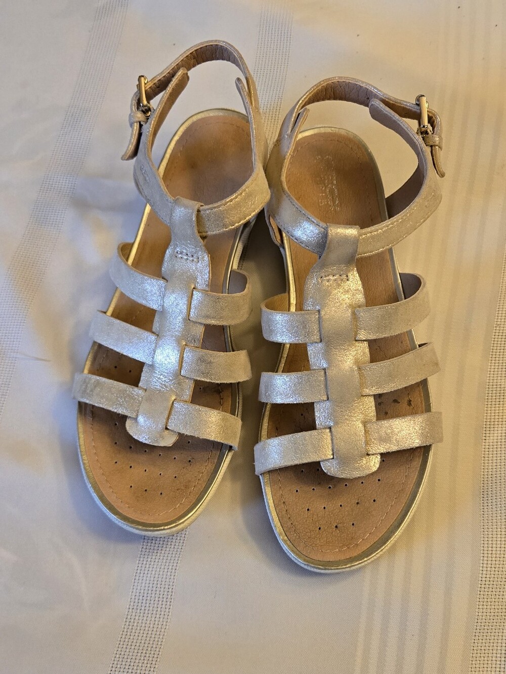 Like New Geox Leather Metallic Gold  Sandals